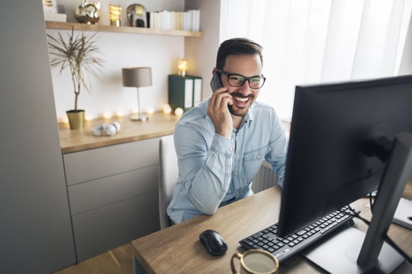 EN-Remote Work-Man-Desk